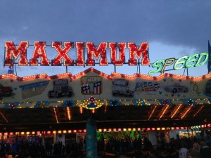 01 Autoskooter MAXIMUM SPEED  